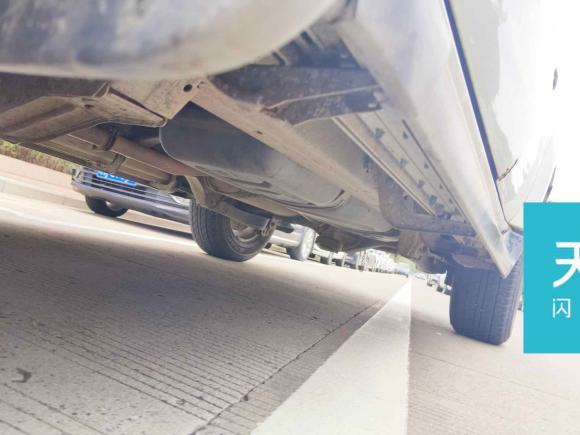 [合肥·皖K] 二手江铃驭胜S3502013款 2.4T 自动两驱柴油豪华版5座