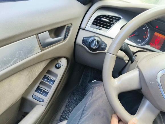 [义乌·浙G] 二手奥迪奥迪A4L2010款 2.0 TFSI 标准型