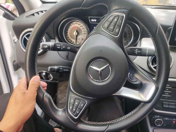 [上海·沪B] 二手奔驰奔驰GLA2016款 GLA 200 时尚型