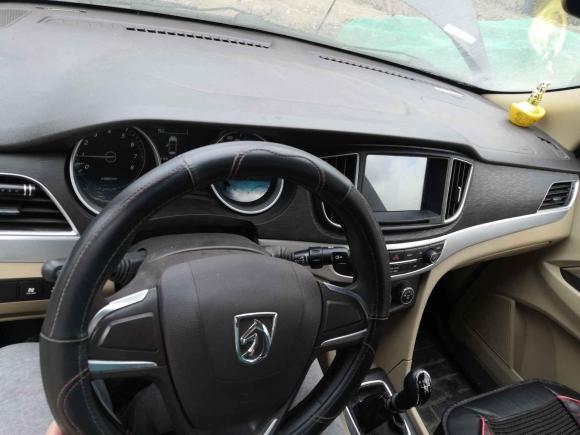 [上海·贵C] 二手宝骏宝骏7302016款 1.5T 手动标准型 7座