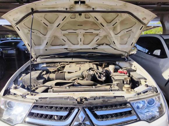 [武汉·鄂A] 二手三菱帕杰罗·劲畅2013款 3.0L 自动四驱行政版