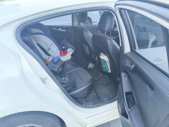 [成都·川A] 二手福特福克斯2021款 两厢 EcoBoost 180 自动锋潮型