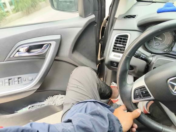 [上海·沪A] 二手驭胜驭胜S3502013款 2.4T 自动两驱柴油豪华版5座