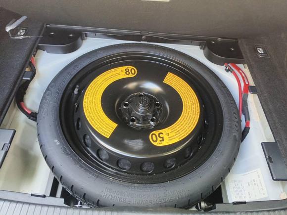 [上海·沪C] 二手奥迪奥迪A4L2018款 30周年年型 40 TFSI 进取型