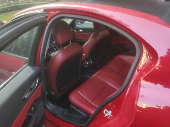 [杭州·浙A] 二手阿尔法·罗密欧Giulia朱丽叶2017款 2.0T 280HP 豪华版
