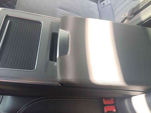 [深圳·粤B] 二手奥迪奥迪A6L新能源2022款 55 TFSI e quattro