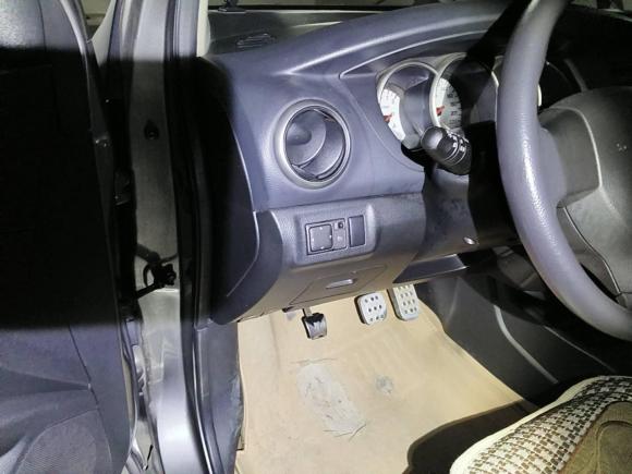 [南京·苏A] 二手日产骊威2010款 劲锐版 1.6L 手动标准型