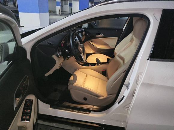 [无锡·苏B] 二手奔驰奔驰GLA2016款 GLA 200 动感型