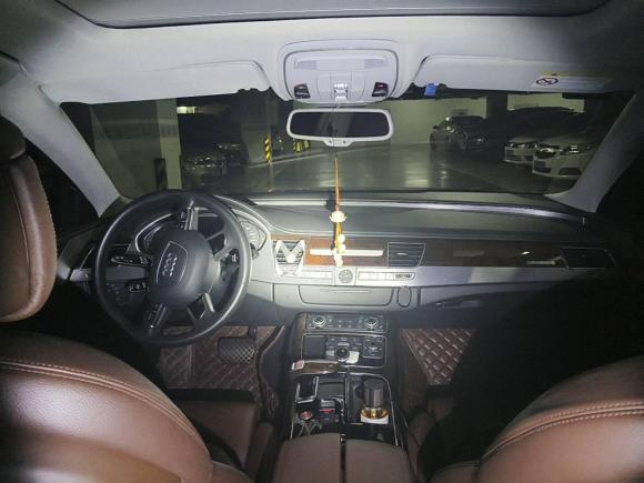 [成都·川A] 二手奥迪奥迪A82017款 A8L 45 TFSI quattro舒适型