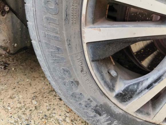 [武汉·鄂A] 二手SWM斯威汽车SWM斯威X72017款 1.8L 手动舒适型 5座