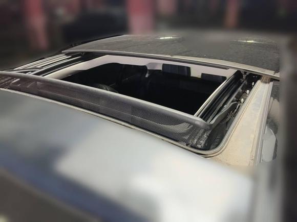 [苏州·苏E] 二手奔驰奔驰C级2015款 改款 C 200 L