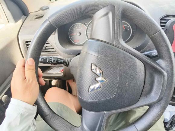 [上海·沪C] 二手五菱汽车五菱宏光2014款 1.5L S标准型