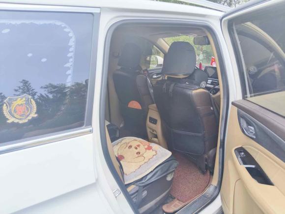 [青岛·鲁B] 二手宝骏宝骏7302017款 1.5T 手动尊享型 7座