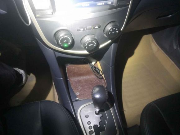 [杭州·浙A] 二手海马普力马2012款 1.8L 自动7座尊享版