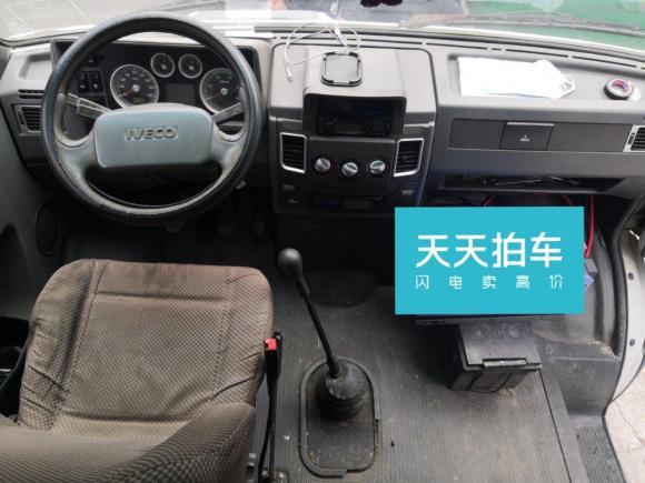 [济南·鲁F] 二手依维柯依维柯得意2012款 2.5T-A35物流1版中顶