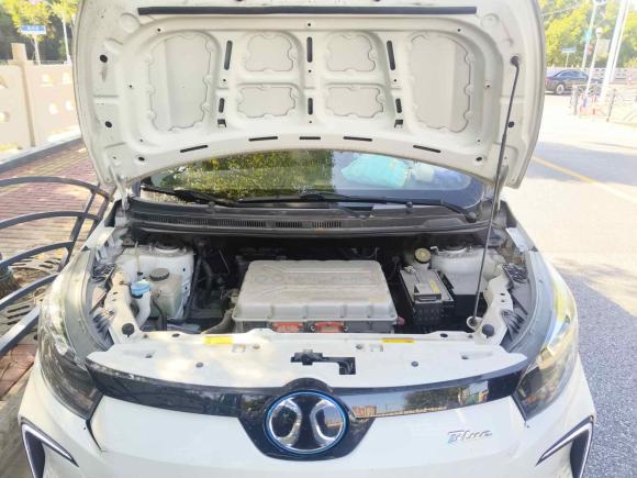 [上海·沪A] 二手北汽新能源北汽新能源EC52019款 新风版