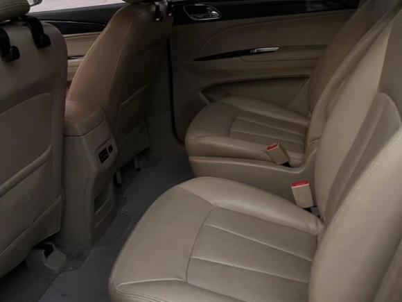 [广州·粤A] 二手宝骏宝骏7302016款 1.5T 手动舒适型 7座