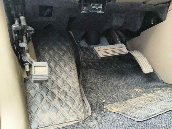 [南昌·赣A] 二手别克别克GL82014款 2.4L 经典版