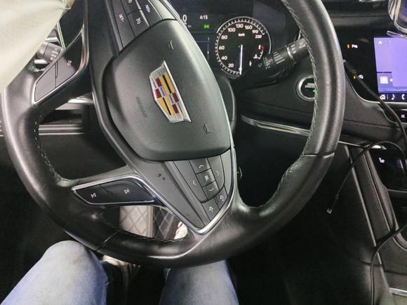 [上海·沪D] 二手凯迪拉克凯迪拉克XT52021款 2.0T 两驱豪华型