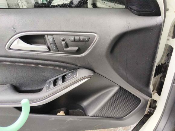 [杭州·浙A] 二手奔驰奔驰GLA2016款 GLA 200 时尚型