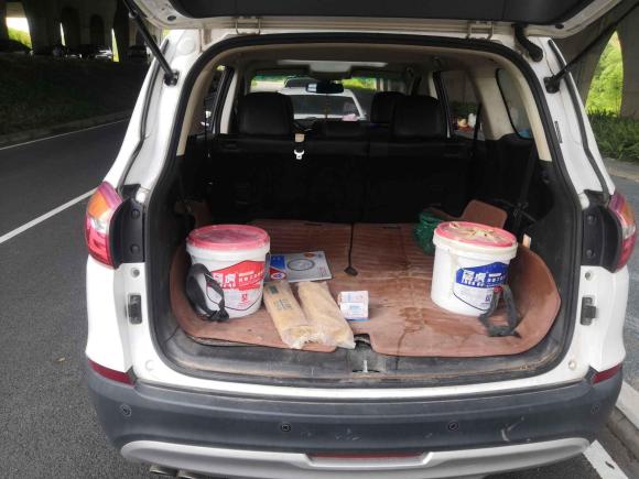 [成都·川A] 二手SWM斯威汽车SWM斯威X72016款 1.5T 手动豪华型 7座