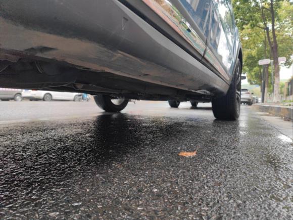 [南京·苏A] 二手一汽森雅R72017款 1.6L 自动尊贵型