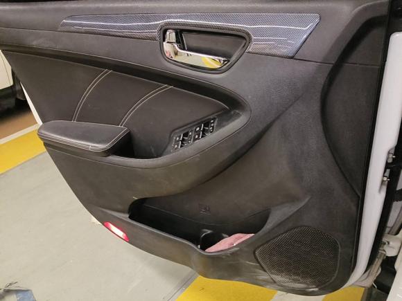 [青岛·鲁B] 二手东风风光风光5802017款 1.8L 手动舒适型