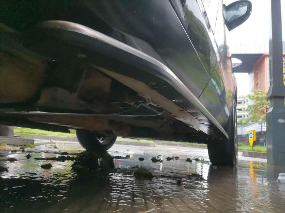 [佛山·粤E] 二手路虎发现神行2016款 2.0T HSE