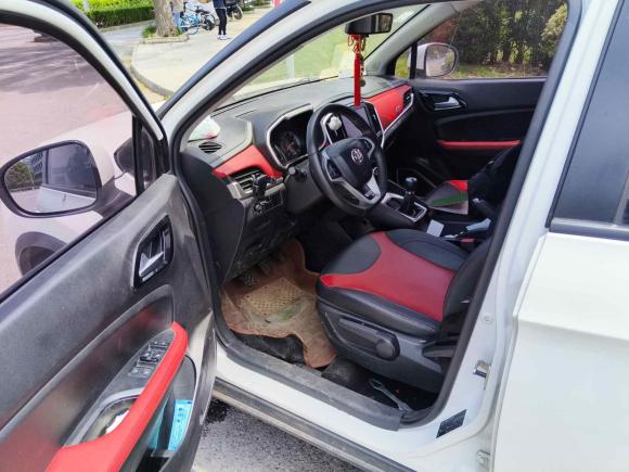 [上海·贵E] 二手中华中华V32017款 1.5L 手动智能型