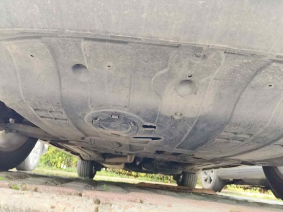 [武汉·鄂A] 二手起亚索兰托2013款 2.2T 5座柴油豪华版