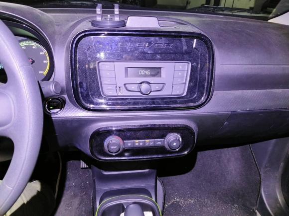 [深圳·粤B] 二手荣威科莱威CLEVER2020款 都市风尚版