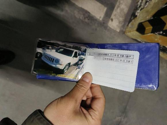 [杭州·浙A] 二手Jeep自由客2014款 2.4L 运动版