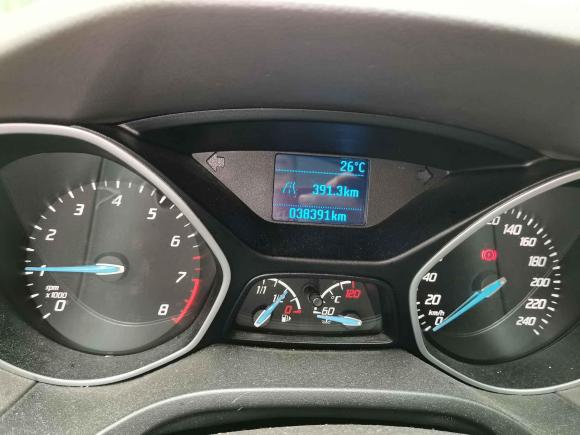 [上海·沪A] 二手福特福克斯2012款 三厢 1.6L 手动舒适型