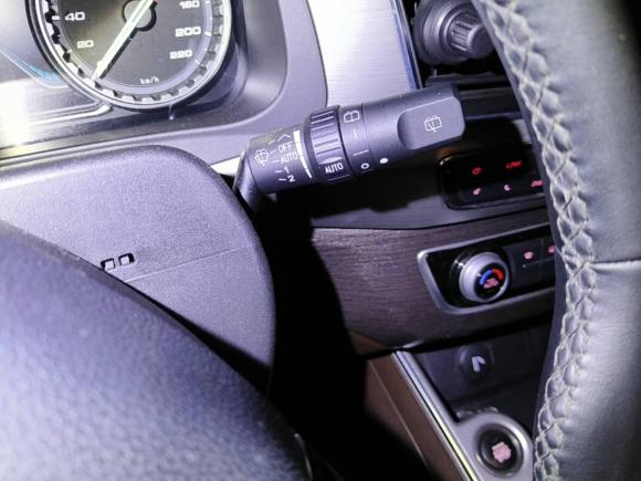 [深圳·鄂H] 二手东风风行景逸X52017款 劲享系列 1.5T CVT尊享型