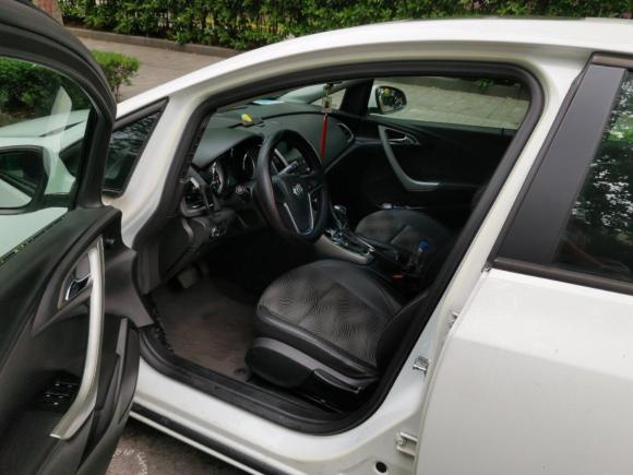 [上海·沪M] 二手别克英朗2012款 XT 1.6T 时尚运动版