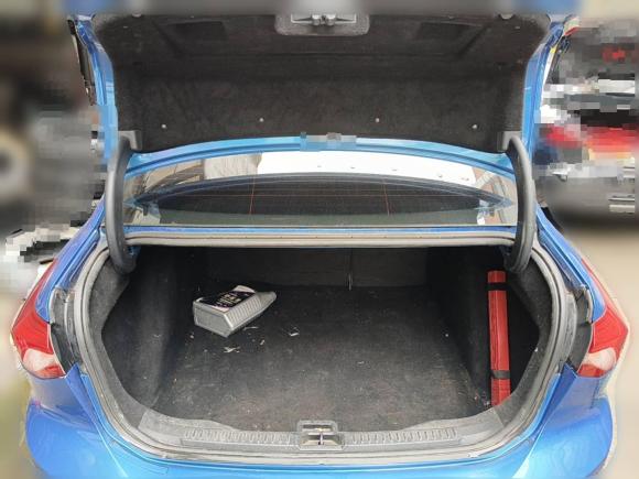 [芜湖·皖B] 二手福特福克斯2020款 三厢 EcoBoost 180 自动锋潮型