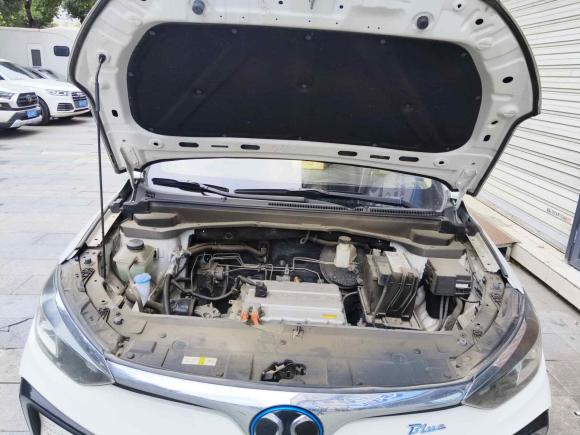 [成都·川A] 二手北京汽车北京EU52018款 R500 智风版