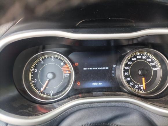 [义乌·浙G] 二手Jeep自由光2020款 2.0L 两驱经典运动版