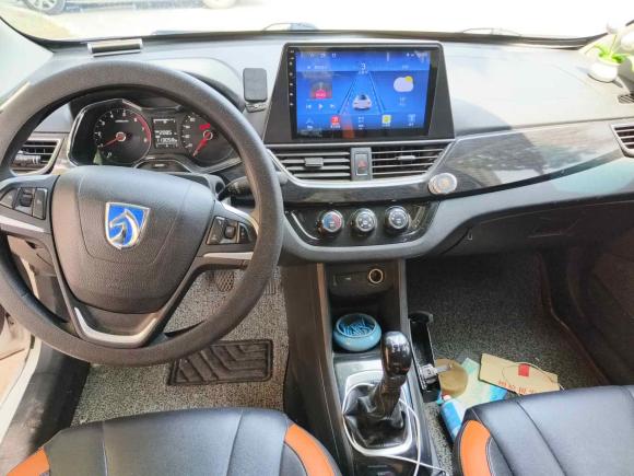 [济南·鲁J] 二手宝骏宝骏3102016款 1.2L 手动豪华型