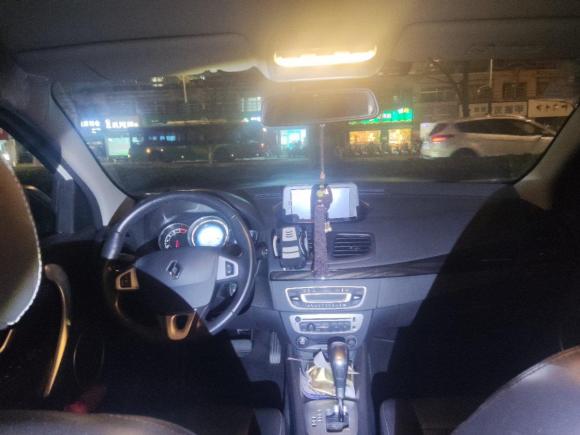 [苏州·苏E] 二手雷诺风朗2013款 2.0L 时尚版