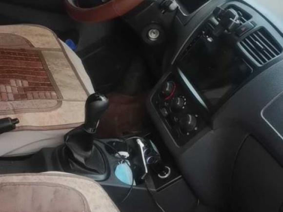 [苏州·陕A] 二手东风风光风光3302014款 1.5L手动实用型DK15