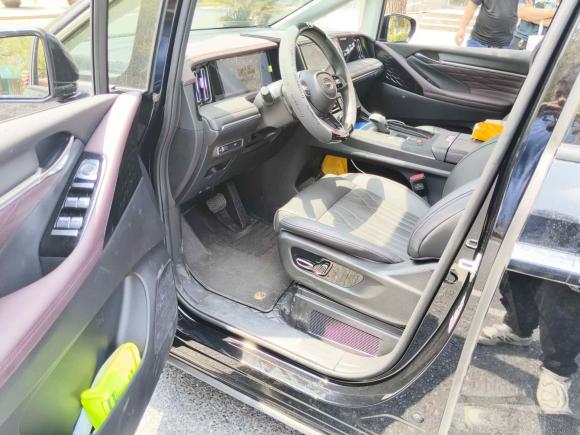 [杭州·浙A] 二手广汽传祺传祺M82024款 大师系列 400T 尊贵版