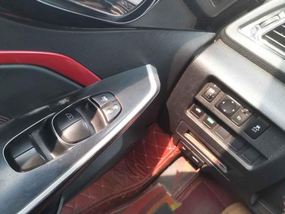 [上海·沪C] 二手启辰启辰D602018款 1.6L CVT智联精英版