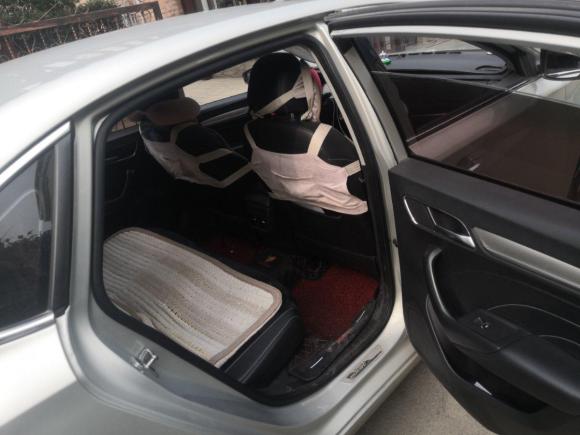 [上海·沪A] 二手荣威荣威i6新能源2017款 45T 混动互联智尊版