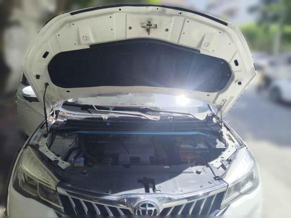 [深圳·粤K] 二手中华中华V32017款 1.5L 手动智能型