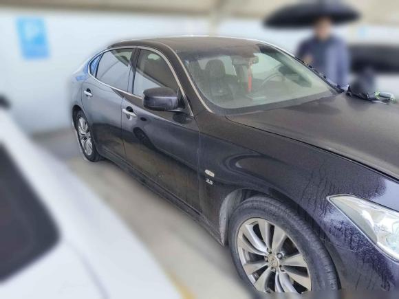 [无锡·苏B] 二手英菲尼迪英菲尼迪Q702013款 Q70L 2.5L 舒适版