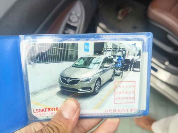 [上海·沪A] 二手别克别克GL62018款 18T 6座尊贵型