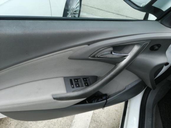 [上海·沪C] 二手别克英朗2014款 XT 1.6L 手动进取版