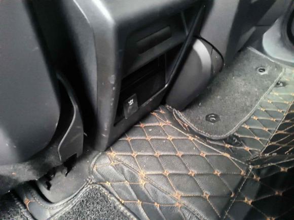 [广州·粤A] 二手路虎发现神行2018款 240PS SE版