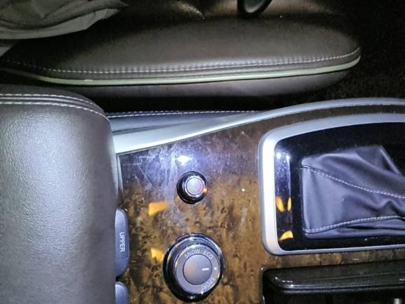 [南京·苏A] 二手英菲尼迪英菲尼迪QX602016款 2.5 S/C Hybrid 两驱卓越版 国V